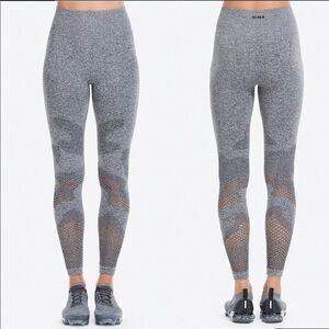 Alala Gray Camo Seamless Tight size Small